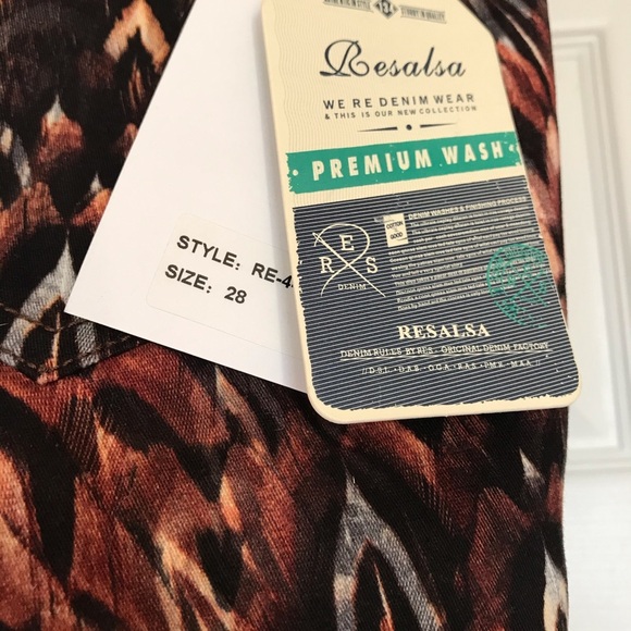 NWT Resalsa Multicolor Feather Print Jeans Size 25 - Picture 4 of 7